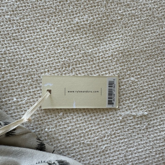 Rylee + Cru NWT Cream Lion Pattern Kids Dress - Picture 6 of 7